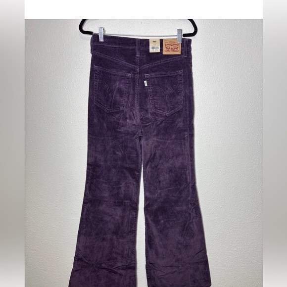 Levi’s ribcage bell Purple Corduroy flares. Size 30. NWT - Picture 4 of 4